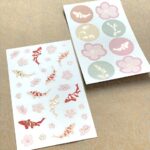 Paper Poetry , Koi karpers vissen ( je ontvangt 2 vellen met stickers )