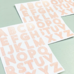 Meri Meri, Stickervel A5 , Alfabet zacht roze glitter ( +/- 38 stickers )