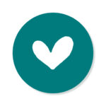 *JUDITH maakt , sticker 40mm, Hartje wit op donkerblauwe/petrol basis ( per 10 stuks )