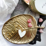 Stationery & gift, sleutelhanger `Hartje wit goud`