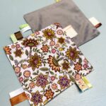 Stof with Love , Labeldoekje , Bloemen groot in warme kleuren