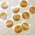 By Studio Steef , sticker `Speciaal voor jou` oker geel , per 10 stuks