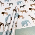 Kadopapier / inpakpapier `Safari` dieren ( 30cm x 100cm )