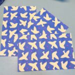 Kadozakje, Large 17cmx25cm `Vogels` op blauwe basis   ( per stuk )