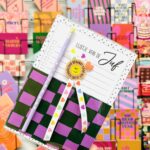 Kadosetje lila / groen , notitieblokje A5 ` Lijstje van de juf`, potlood ( per set )