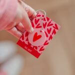 KP Sleutelhanger rond 40mm `Hart` roze rood