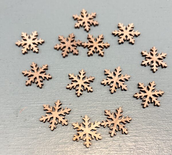 Decoratie houten sneeuwvlokjes mix naturel  ( mix van 12 stuks ) - Afbeelding 1