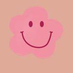 By Streepjes Designs, A6 kaart `Roze smiley`