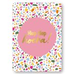 KP kaart A6 `Hiep hiep hoera` kleurrijk terrazzo met licht roze en goud