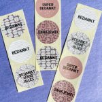 Sticker rond 35mm, kleur en print WARM ` Bedankt `  ( mix van 10 stuks )