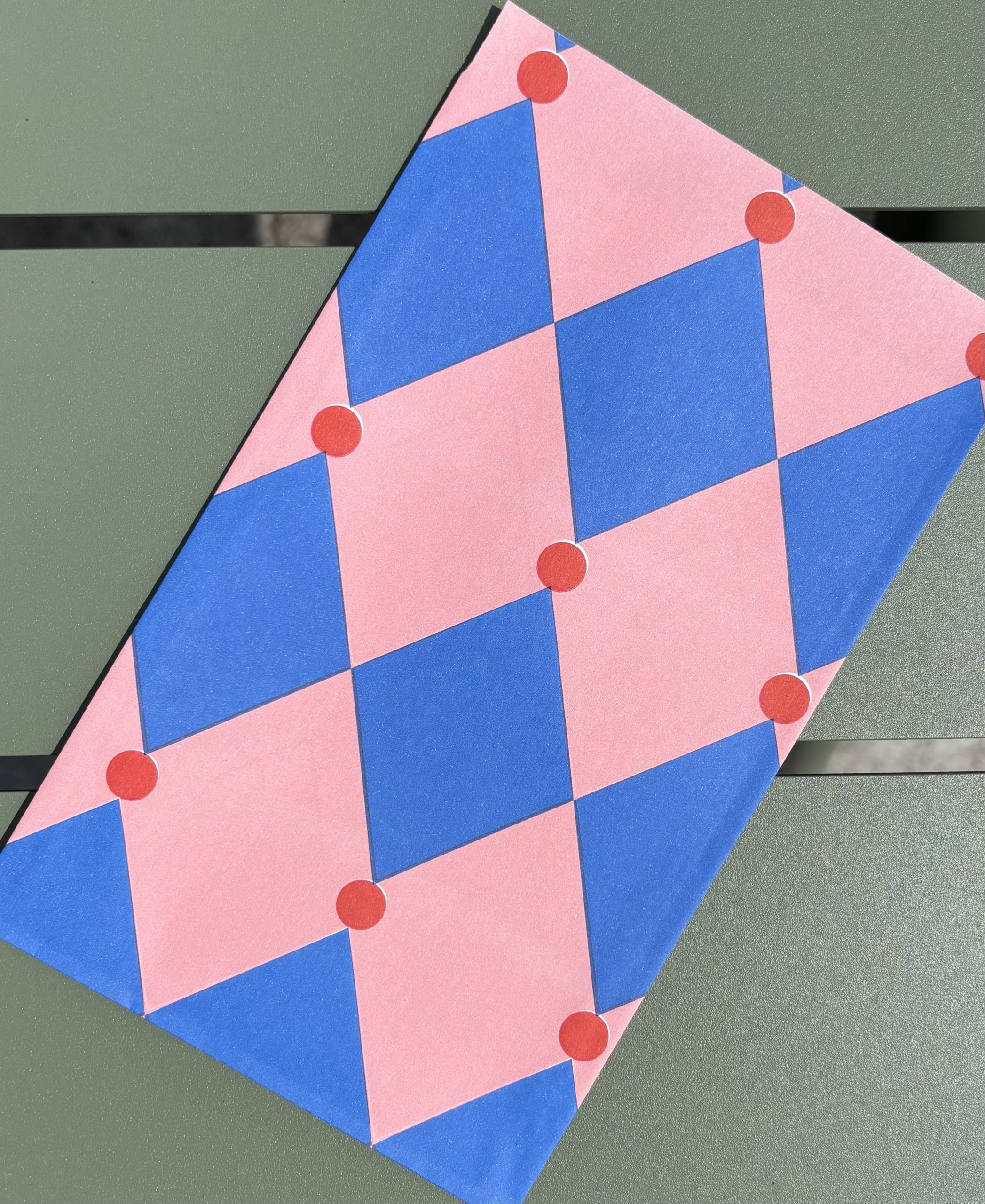 IMG_2575 Kadozakje, Medium 12cmx19cm `Circus` roze blauw rood ( per stuk ) - Afbeelding 1