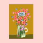 Pose Mandarine , A6 ansichtkaart `Happy Birthday` bos bloemen in groen gestreepte vaas